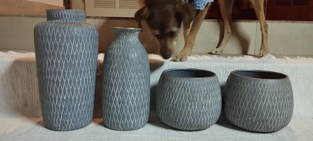 Kit com 4 Vasos e Cachepots Decorativos Cinza e Cobre - Estilo Moderno - Foto 4