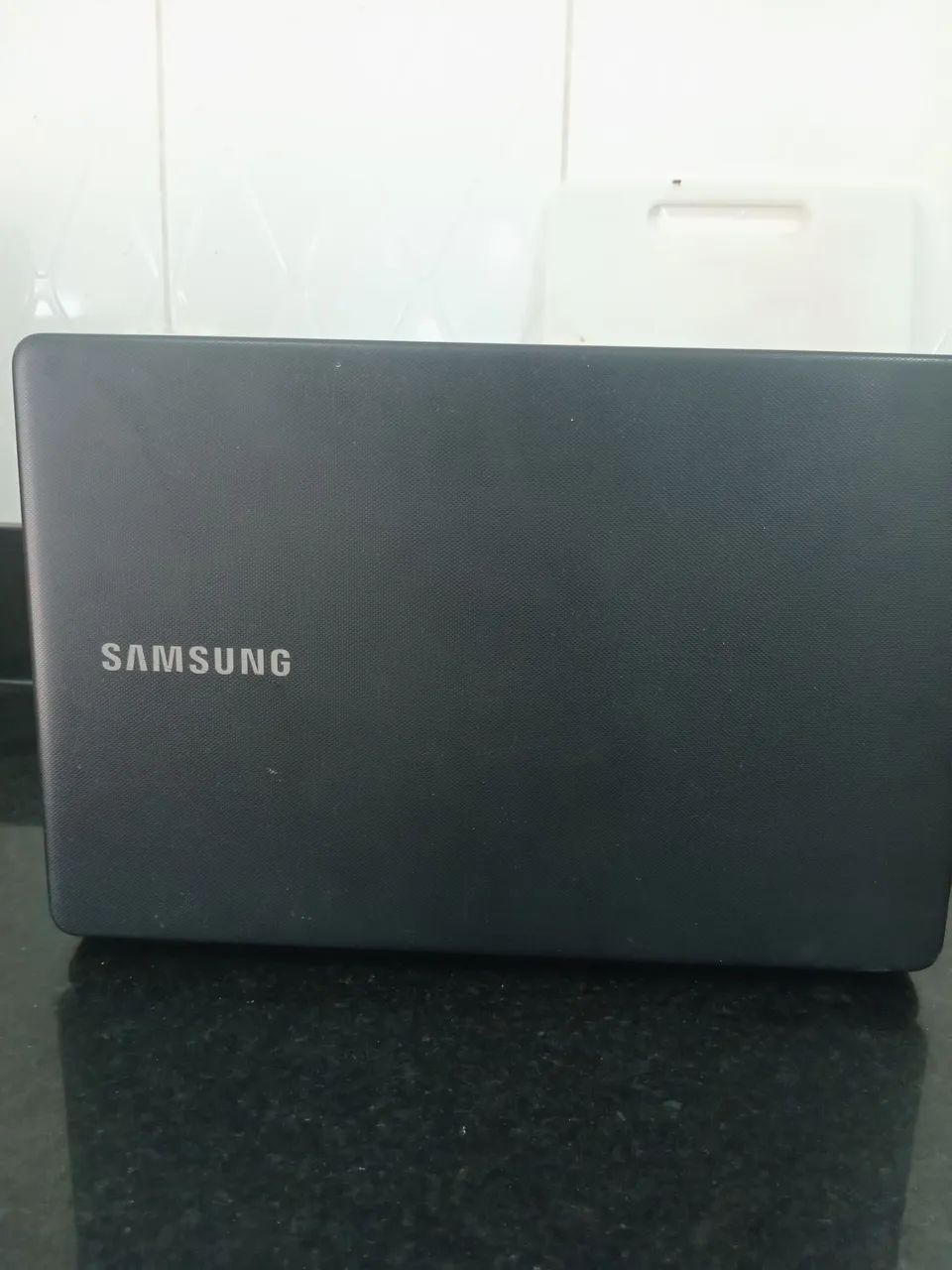 Notebook Samsung 300E5M / 300E5L - Intel Celeron 3865U, 4 GB RAM, HD 500 GB - Foto 3