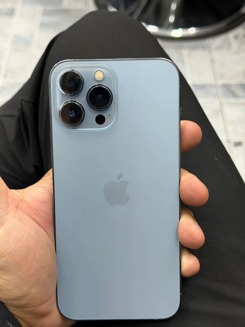 iPhone 13 Pro Max 128GB Azul Sierra + 10 Capas e carregador - Foto 2