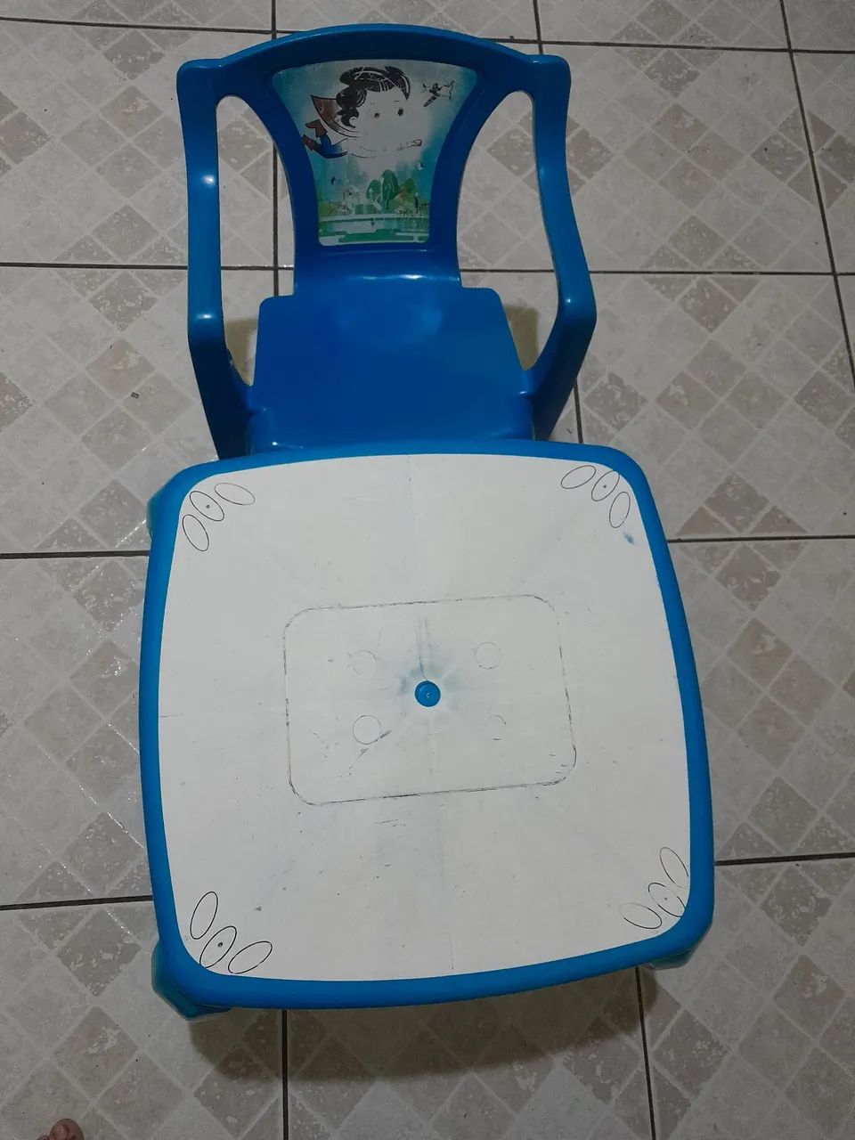 Mesa e cadeira infantil  - Foto 4