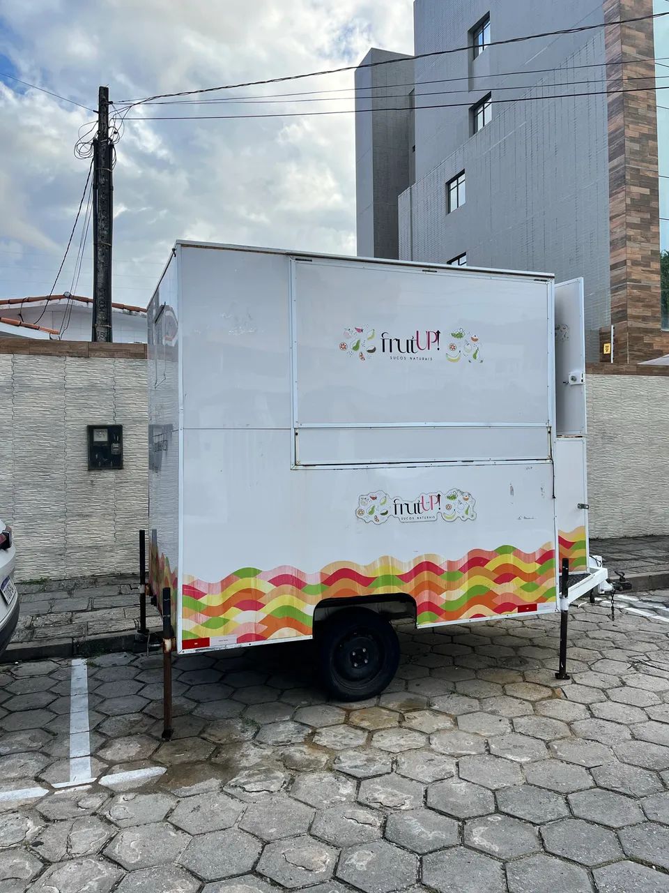 Trailer seminovo 