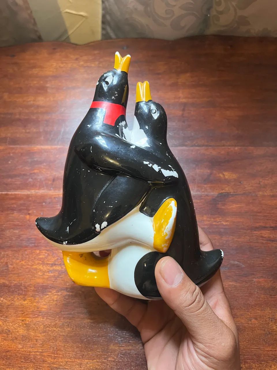 Pinguim de porcelana 
