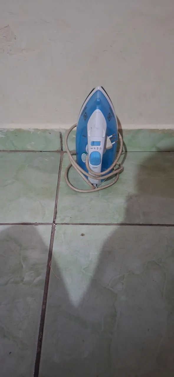 Ferro de passar roupa - Foto 3
