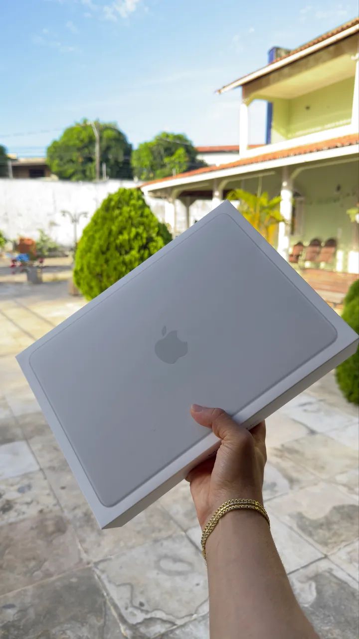 MacBook Neo Silver 256