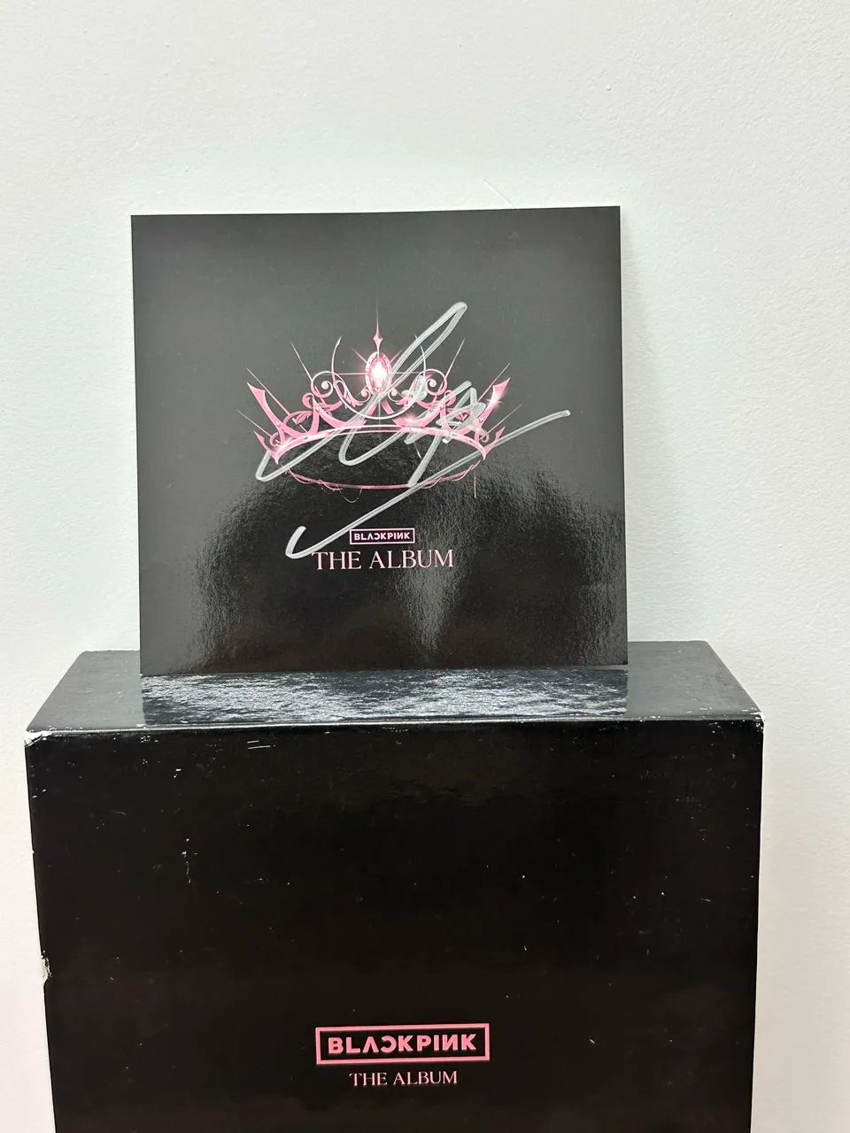 BLACKPINK - FOTOCARD AUTOGRAFADO LISA. EDIÇÃO LIMITADA - Foto 4