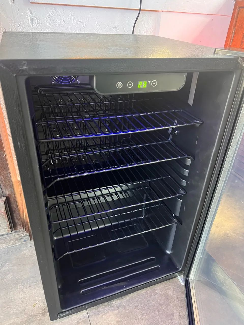 Frigobar HQ com led e porta de vidro  - Foto 2