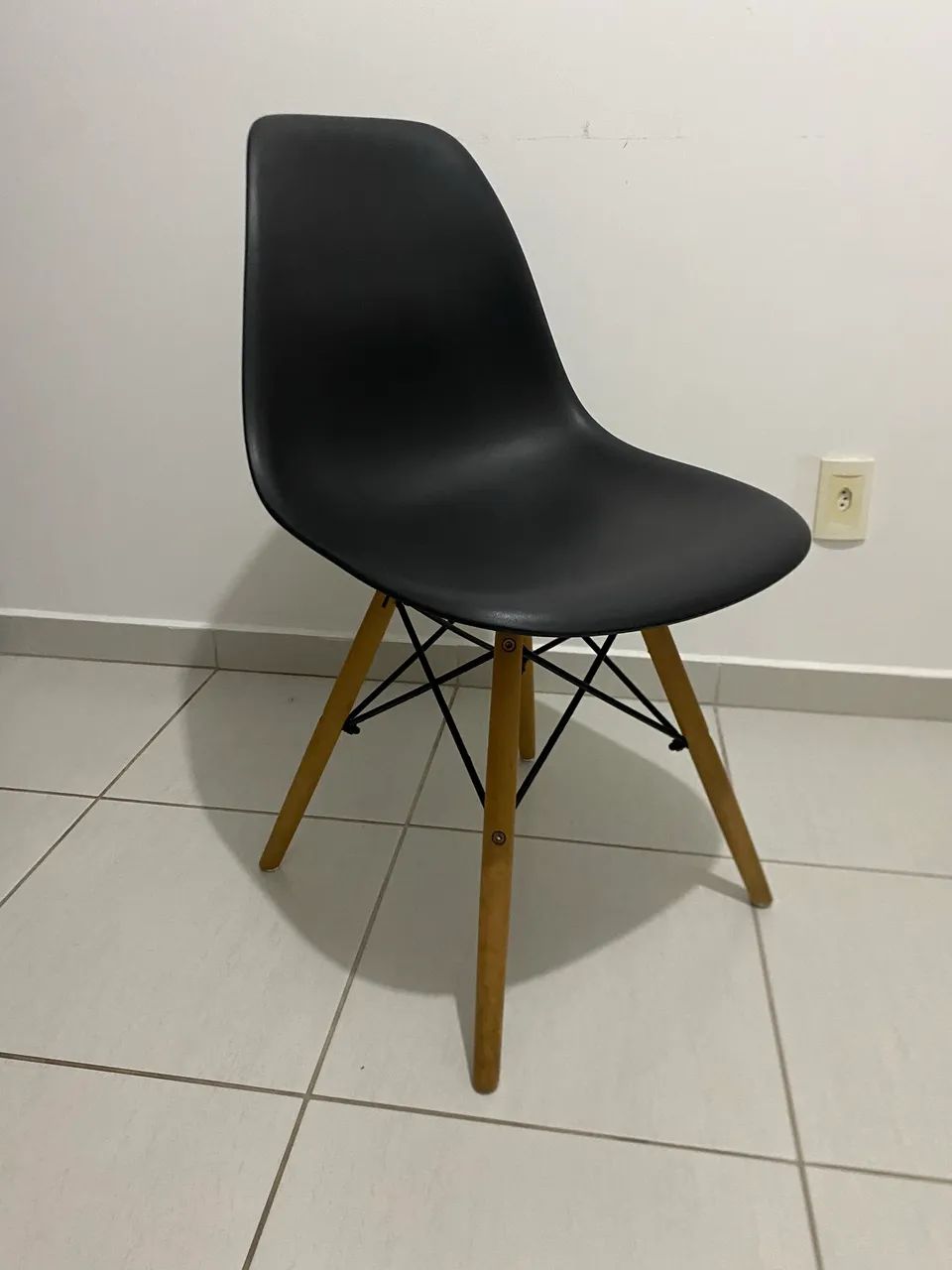 Cadeira eames preta  - Foto 2