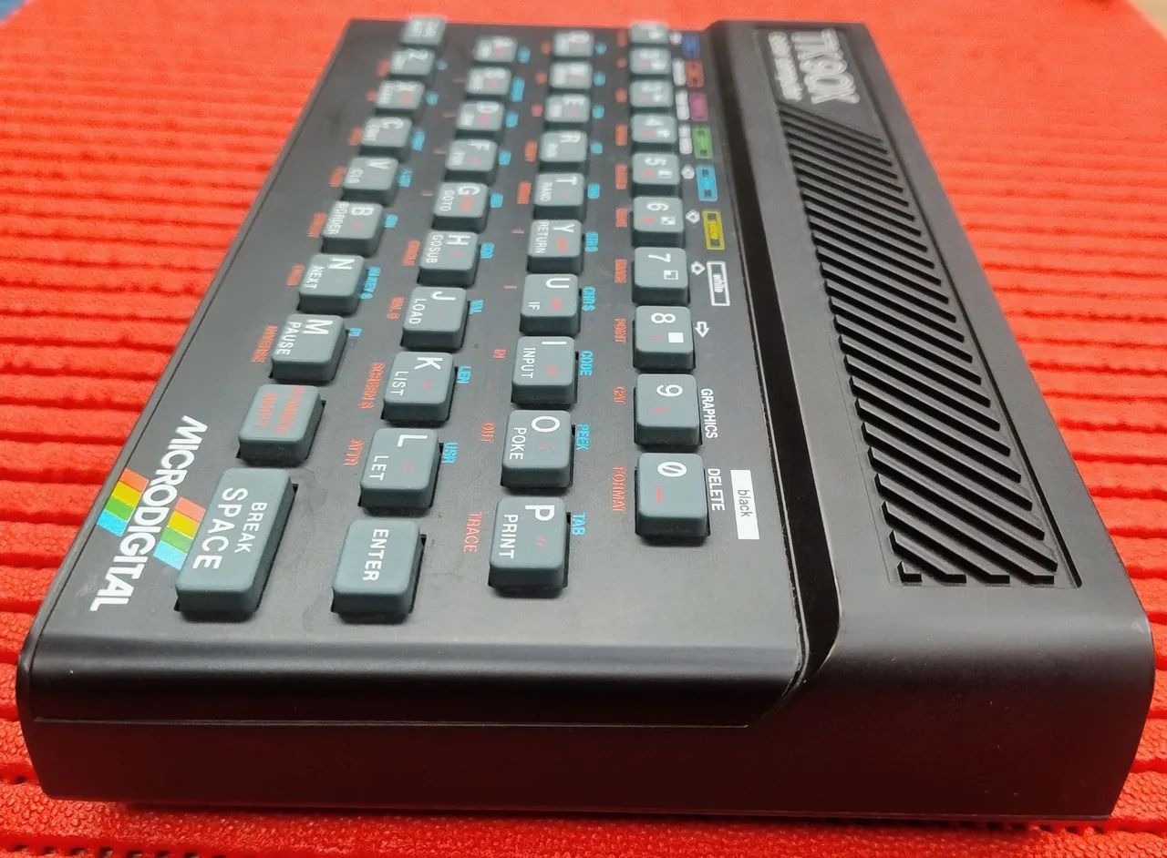 Microdigital TK90X 48K Original Completo | Caixa Isopor e Papelão | Estado de Coleção - Foto 2