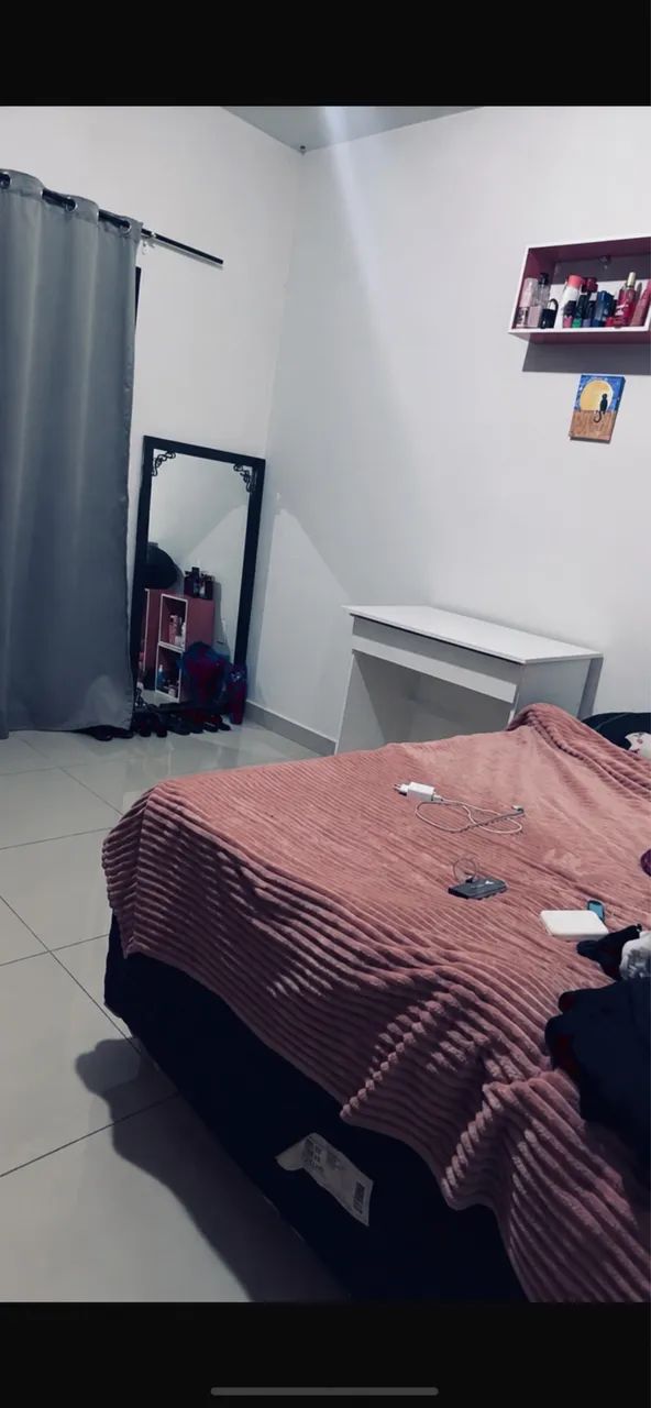 Escrivaninha Branca Compacta em Excelente Estado - Foto 2