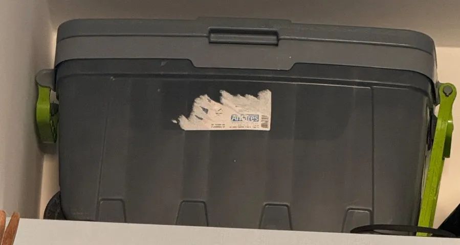 Caixa térmica com rodas de 60 litros 