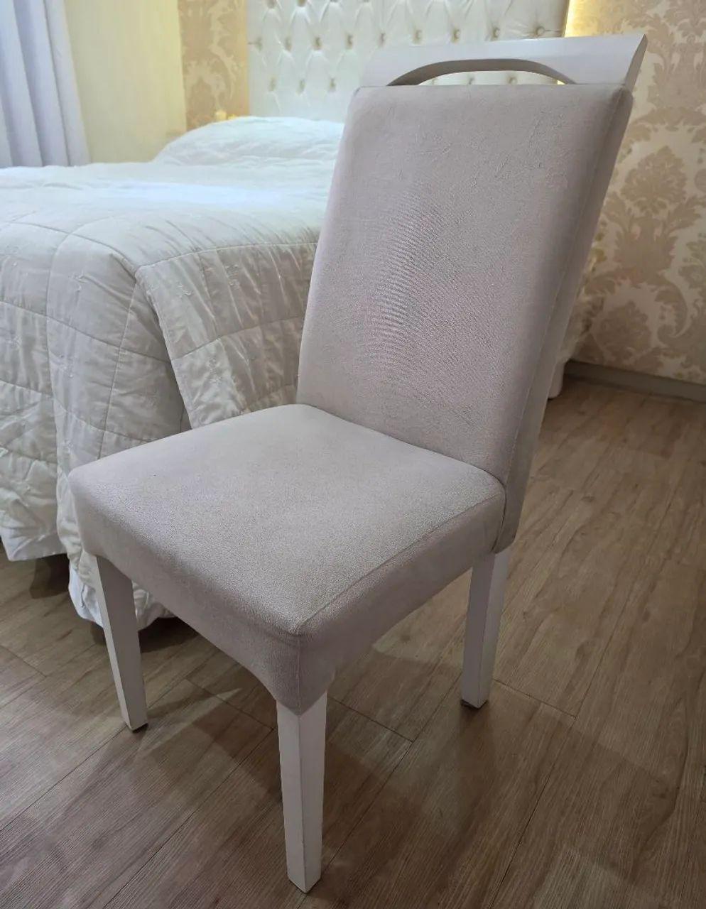 Conjunto com 4 Cadeiras Estofadas - Foto 2