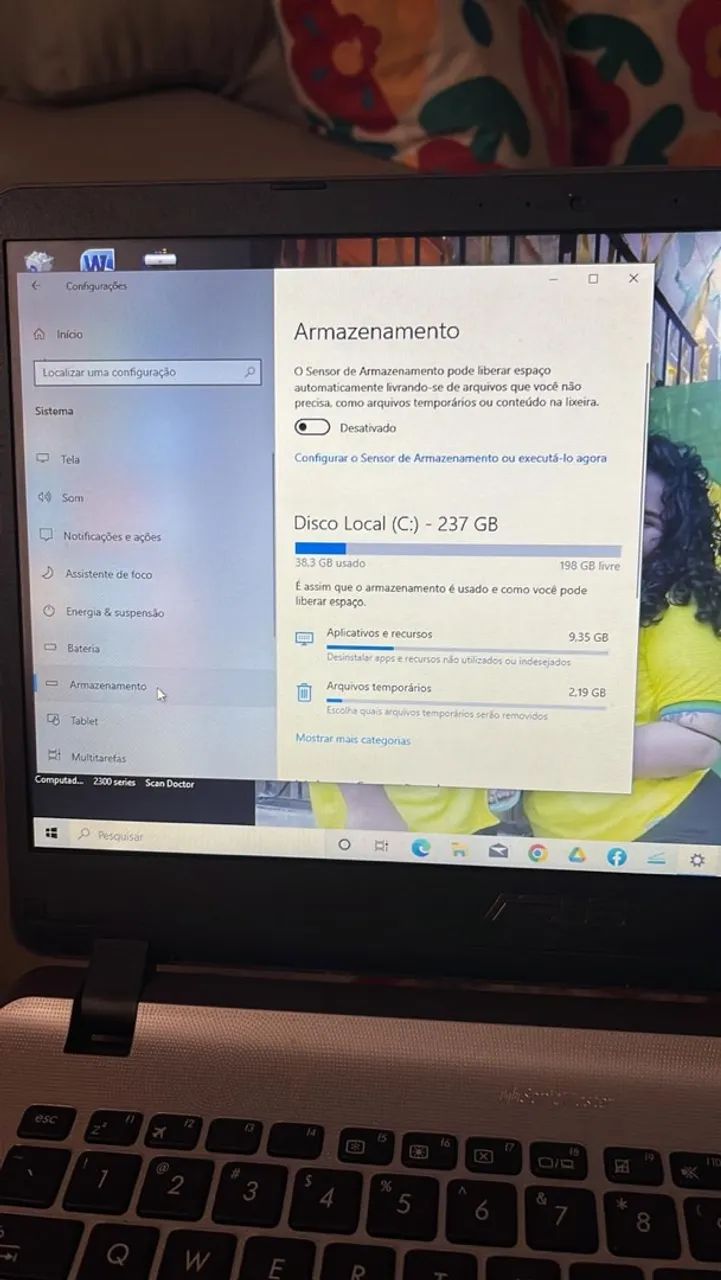 Vende- se notebook Asus  - Foto 3