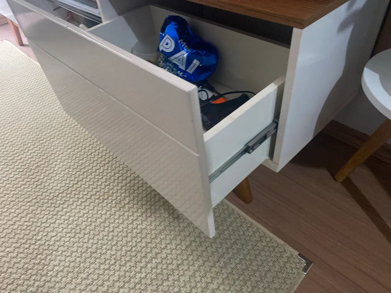 Rack 1,80m - Duas Gavetas e um nicho  - Foto 3