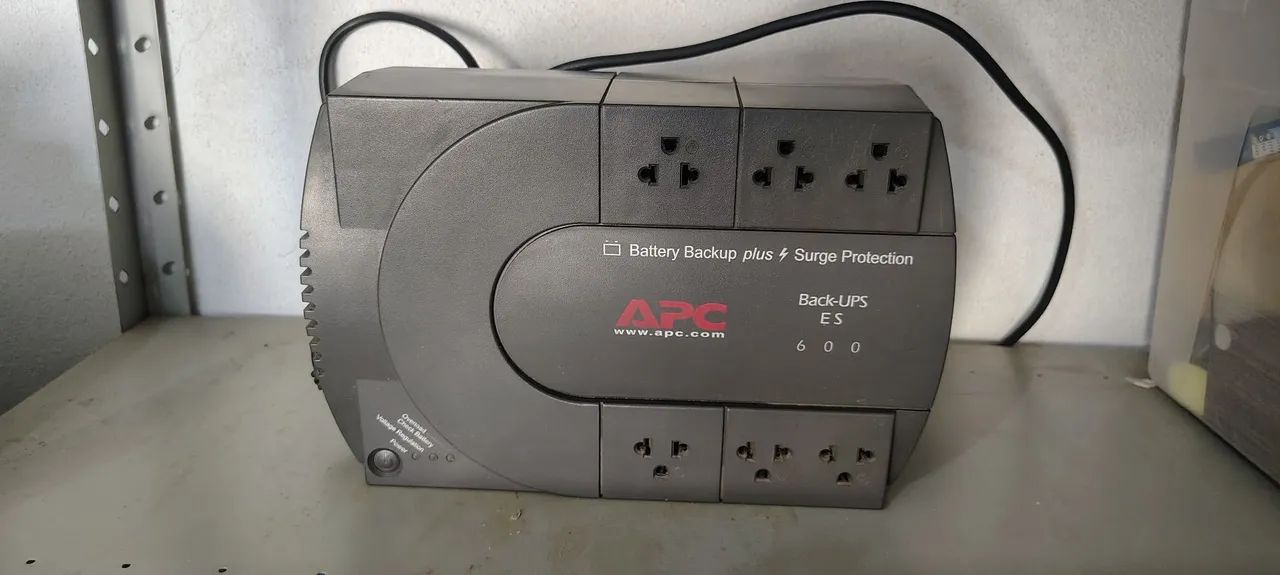Nobreak APC Back-UPS ES 600