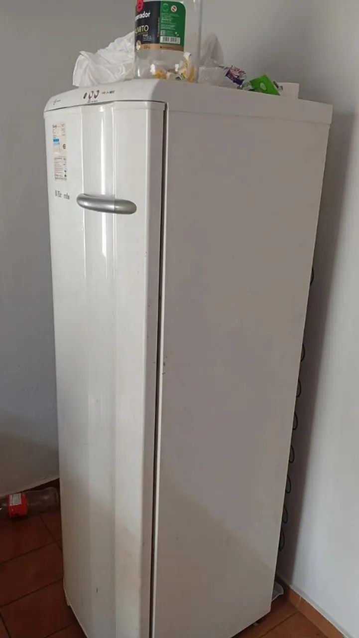 Freezer Eletrolux vertical