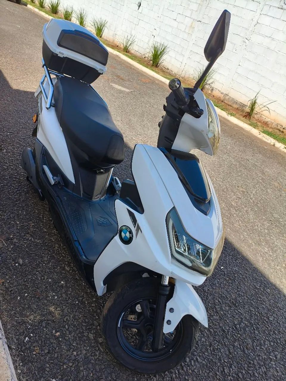 Scooter elétrica 