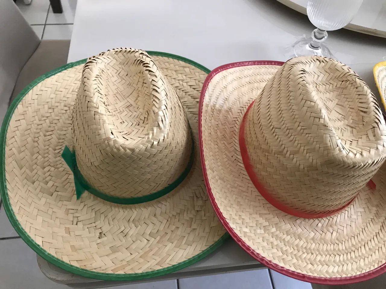 3 chapéus de palha - Foto 2