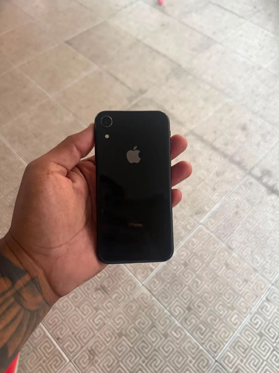 Iphone XR 64 PRETO - Foto 2
