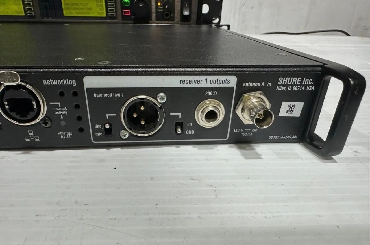 Microfone Sem Fio Shure UR4D SM58 Completo  - Foto 3
