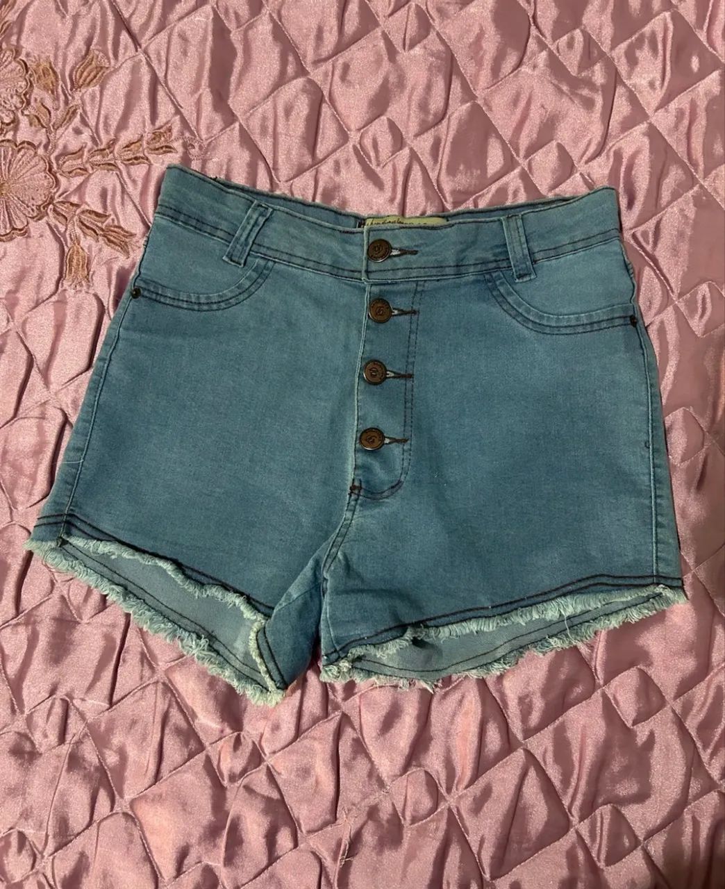 Short Jeans lavagem clara tamanho 40 - Foto 4
