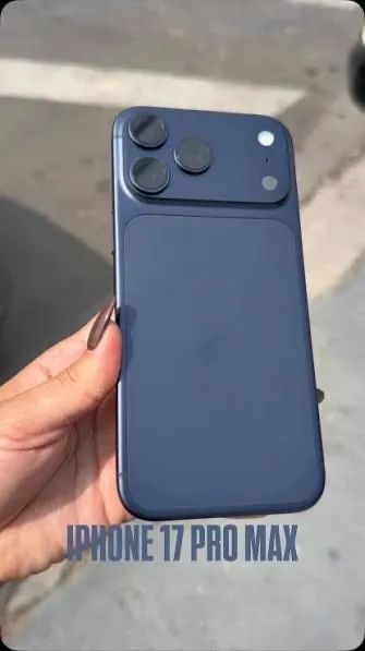 iPhone 17 pro max