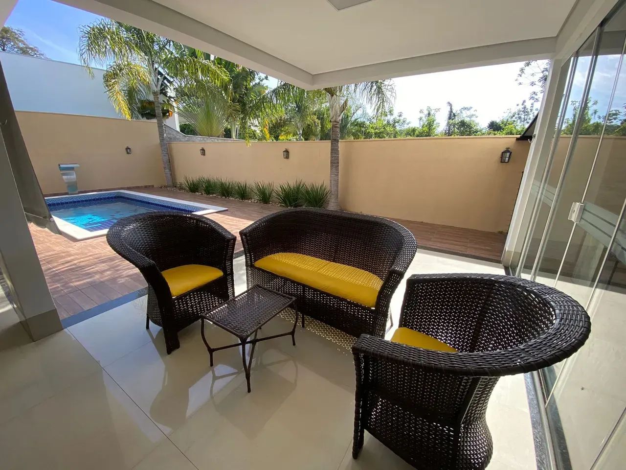 casa em condomínio para aluguel e venda com 5 quartos 3 suites semi mobiliado e piscina - Foto 2