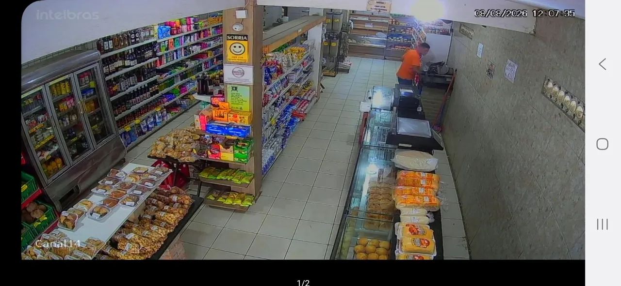  Vendo loja com padaria e mercadinho.