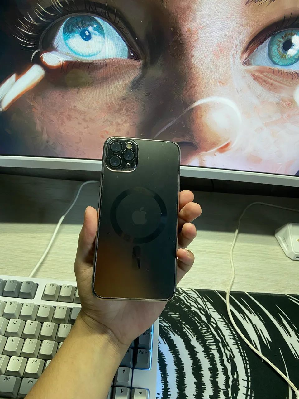 IPHONE 11 PRO MAX BRANCO - Foto 2