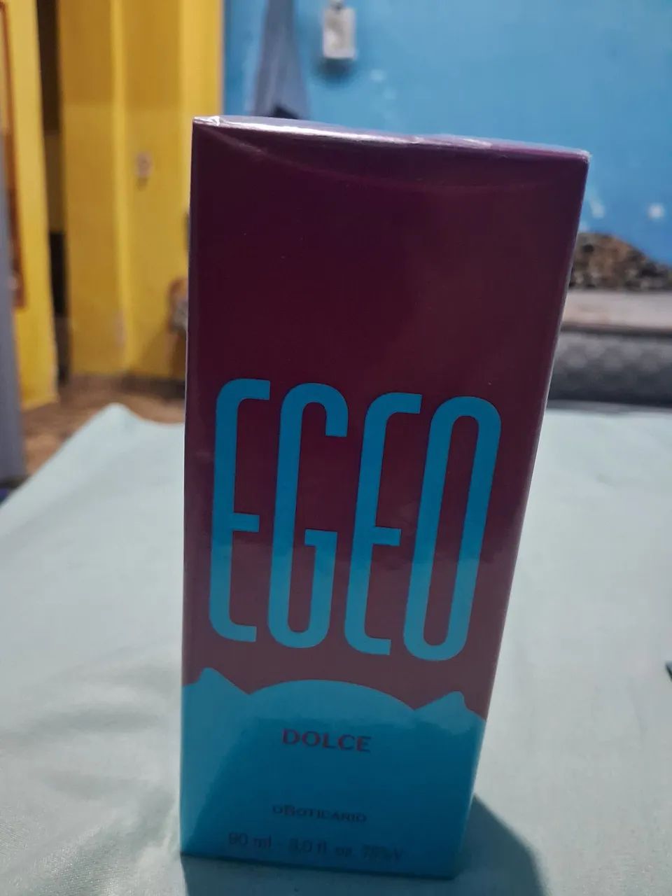 Perfume Egeo Dolce na embalagem.