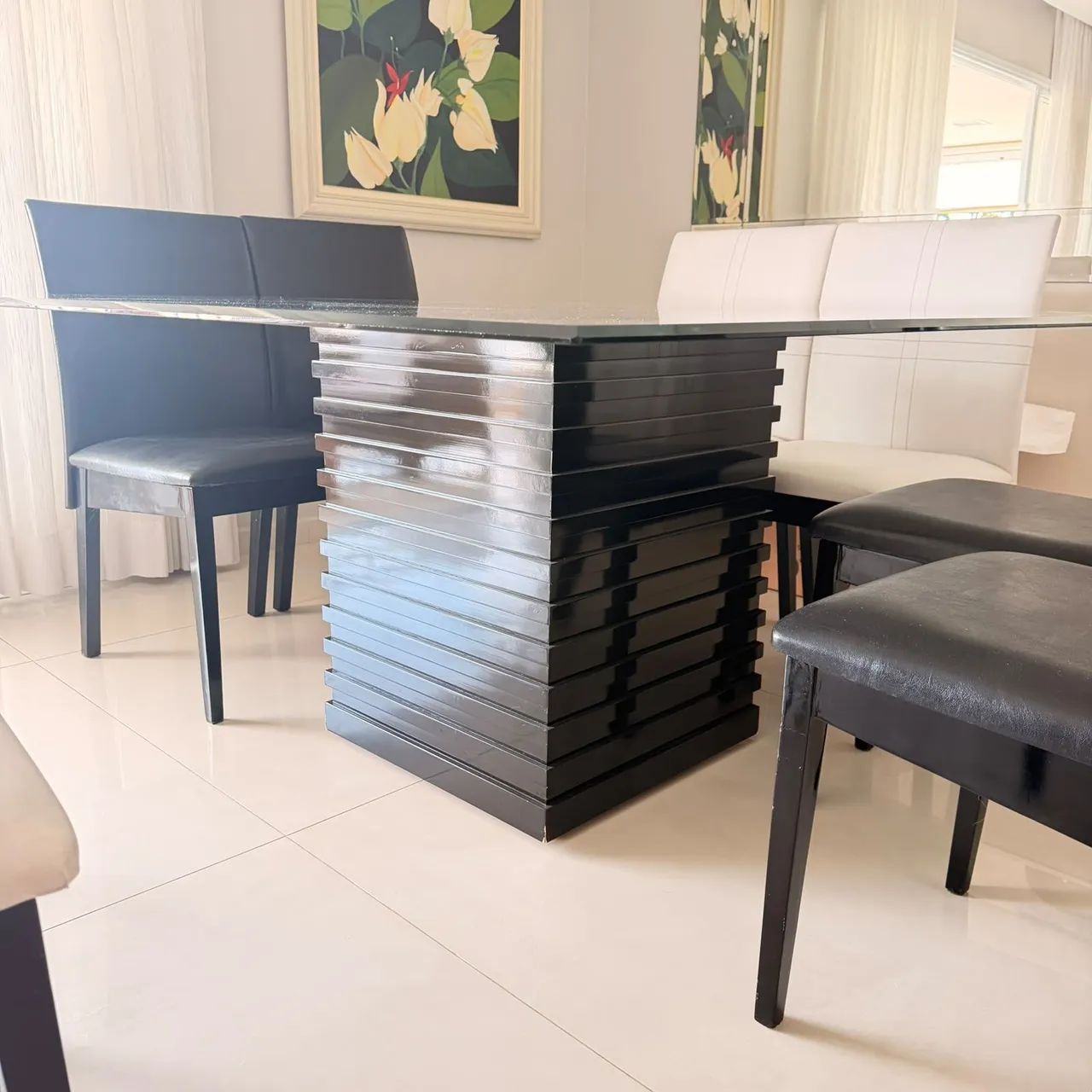 Mesa de jantar quadrada com 8 lugares - Foto 3