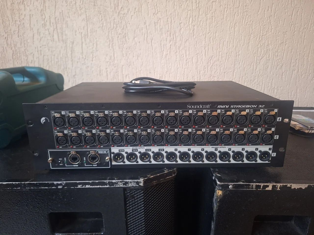 Mesa de Som Digital SOUNDCRAFT EXPRESSION + STAGE BOX  - Foto 2