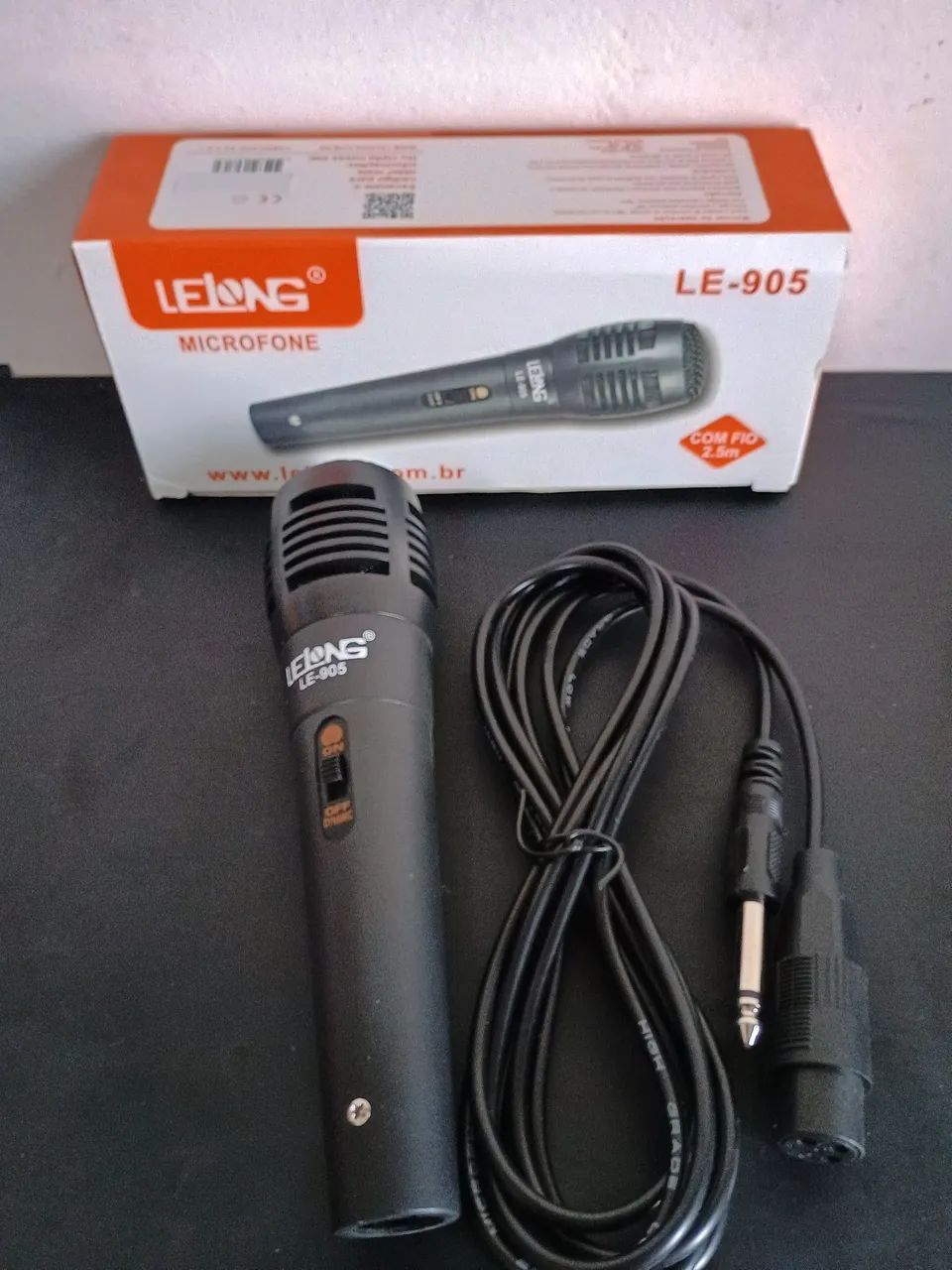 Microfone dinâmico com fio de 2.5mts / OFERTA IMPERDÍVEL  - Foto 2