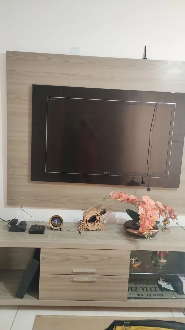 Vende-se Rack com painel e TV - Foto 3