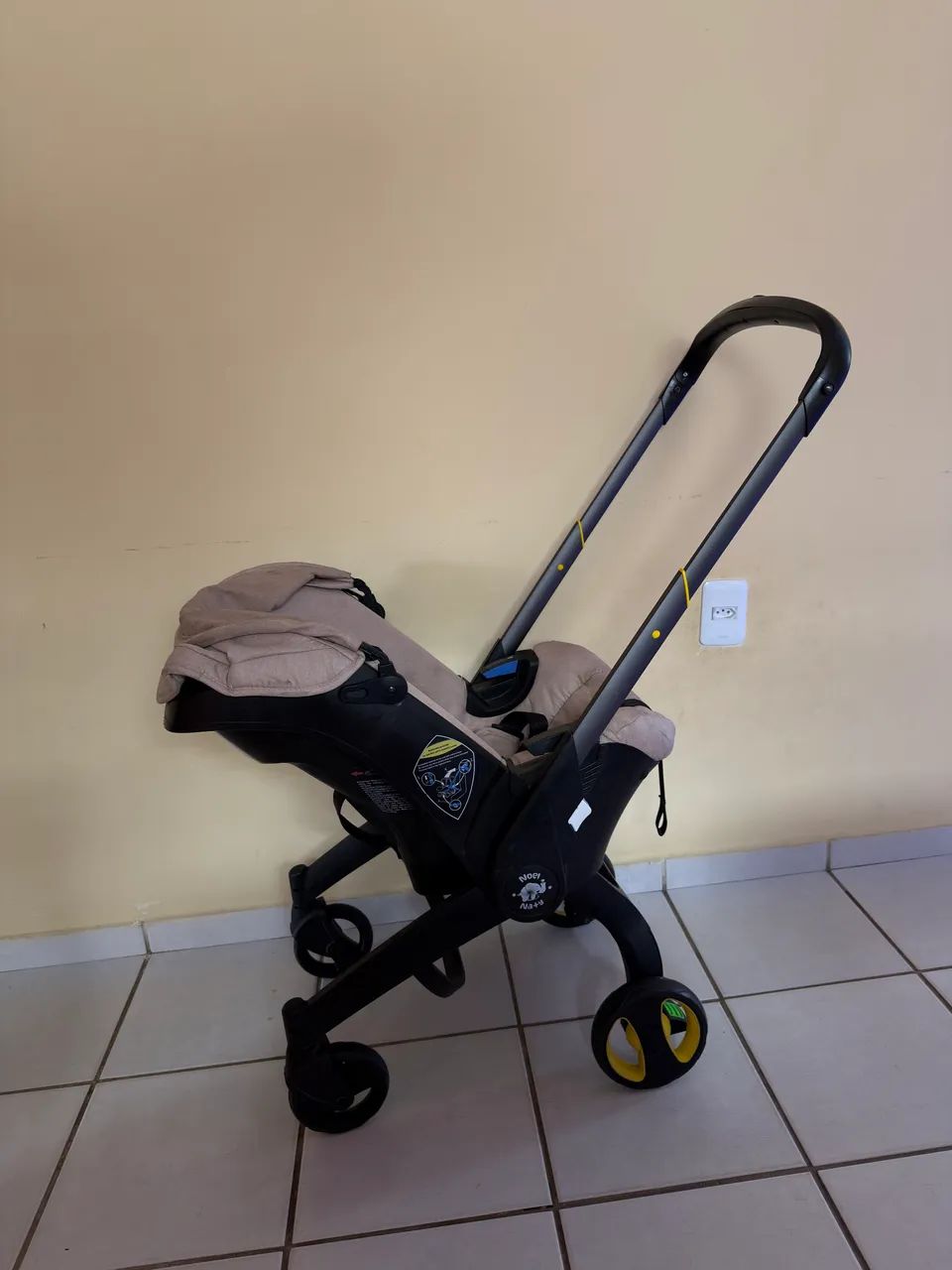 Carrinho de bebe 3x1 cadeirinha e bebê conforto  - Foto 3