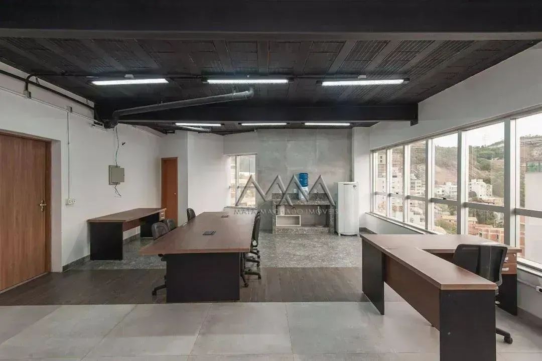 Sala á Venda no Santa Lucia