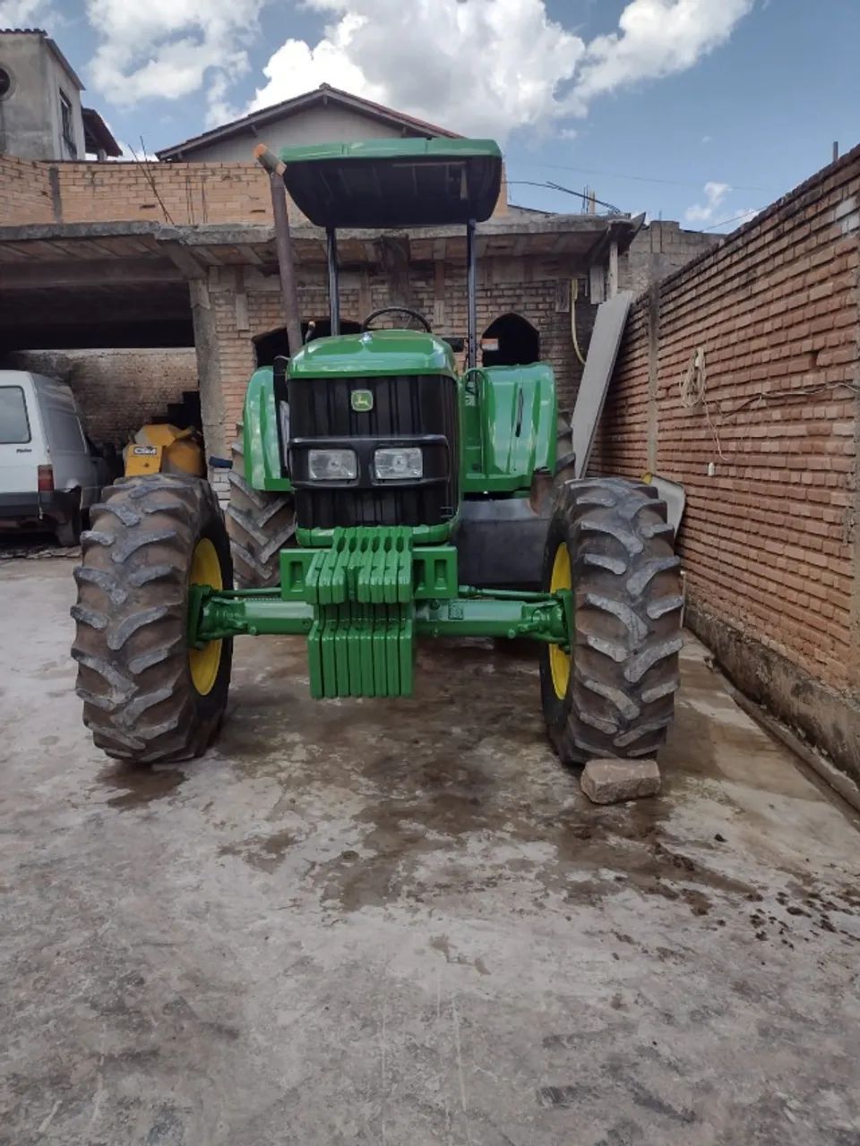Trator John Deere 6110E - 110cv - 4x4 - Excelente Estado | *Aceito Troca - Foto 2