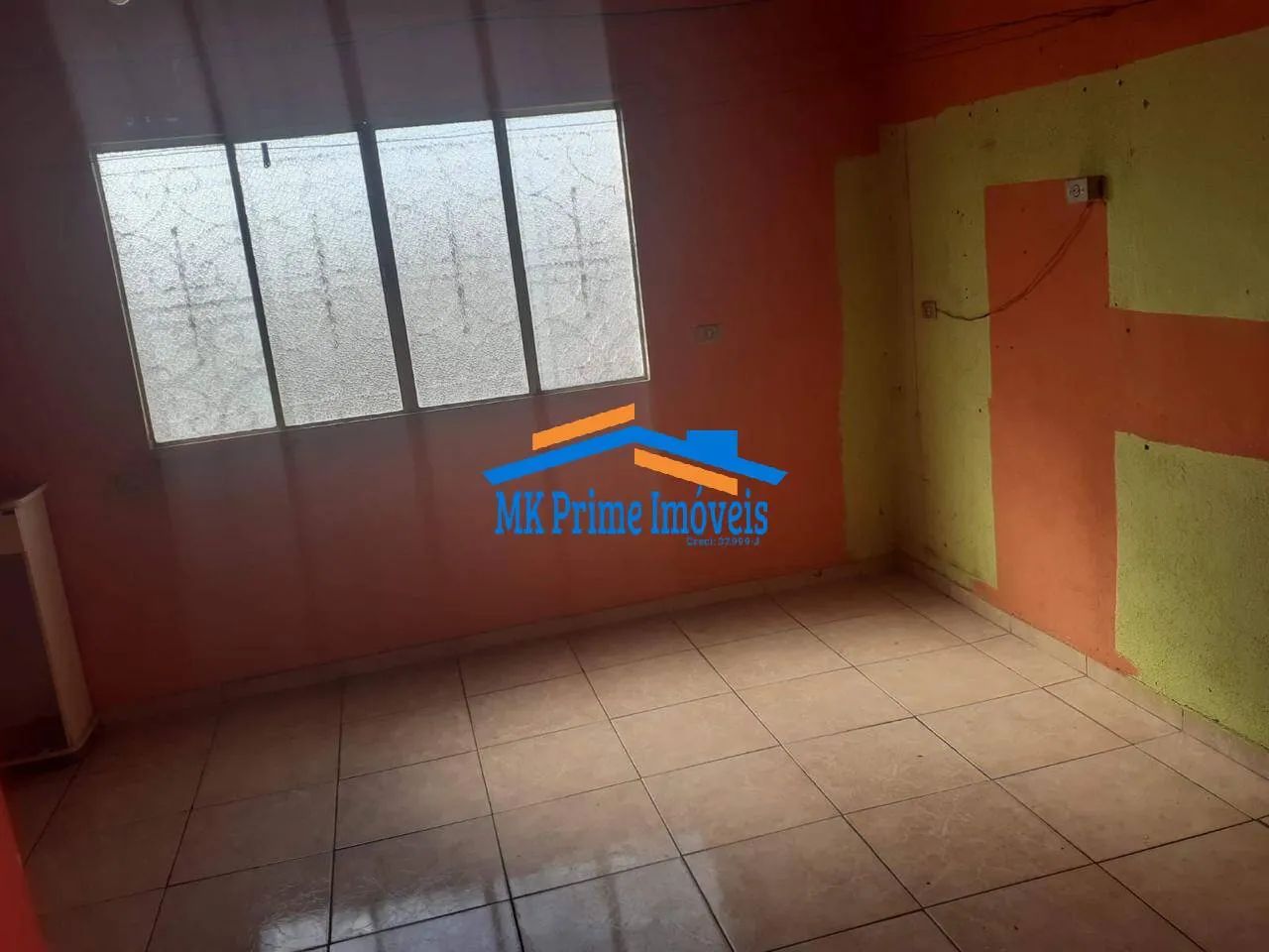 Terreno com 4 casas já alugadas e 1 Salão. Bom para renda! - Foto 3