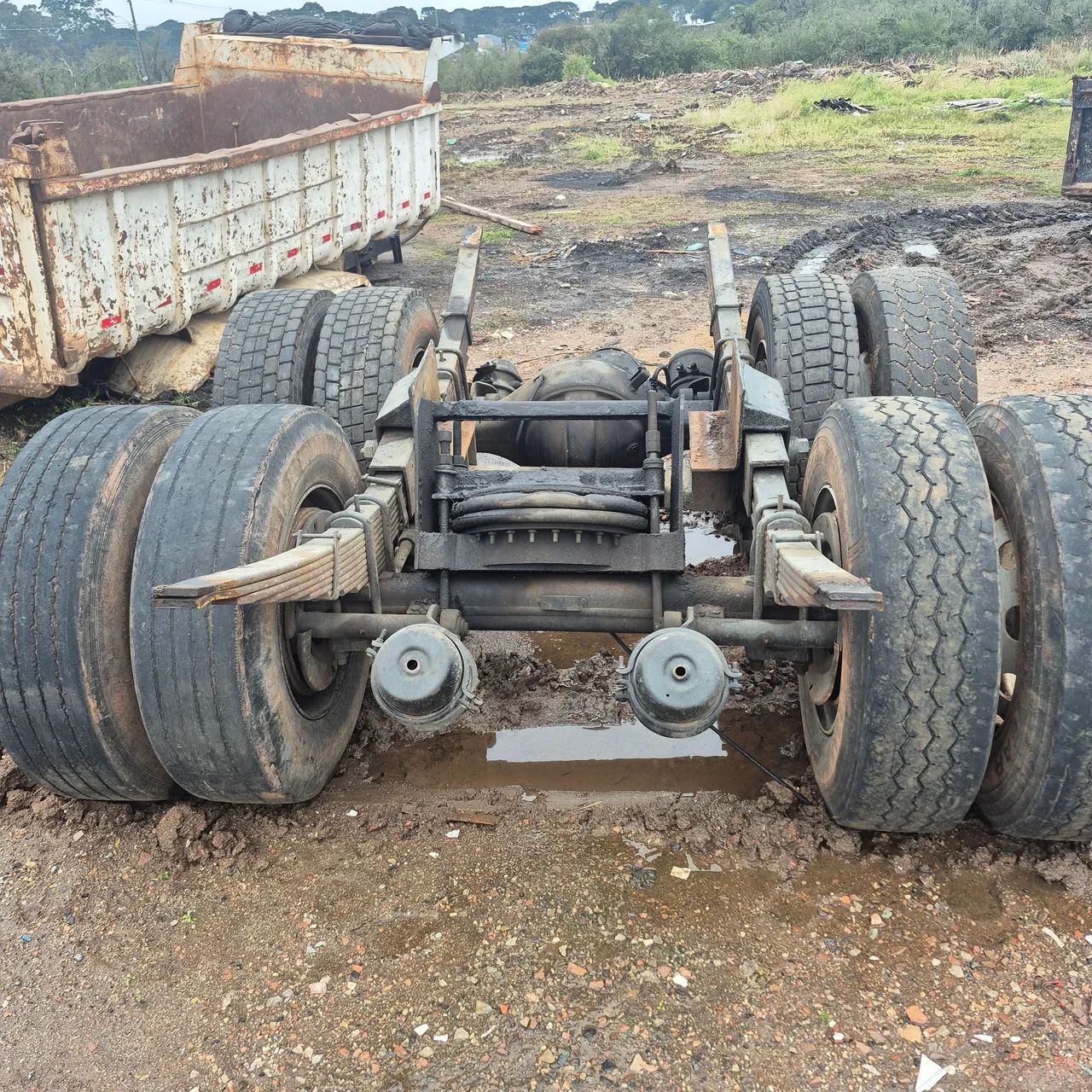 Diferencial Volvo N12 + Truck com Suspensor Completo - Foto 3
