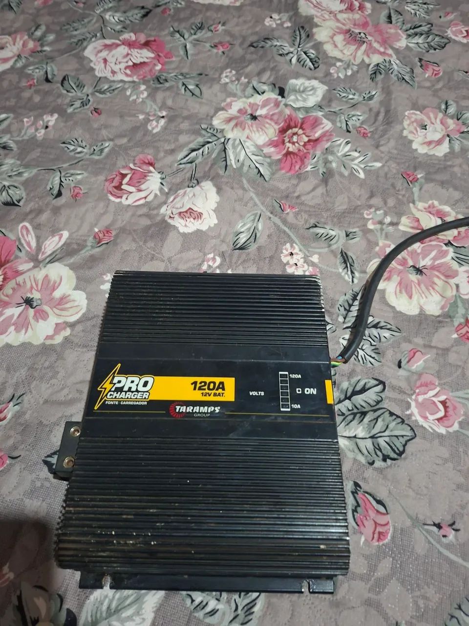 Vendo  fonte valor 450