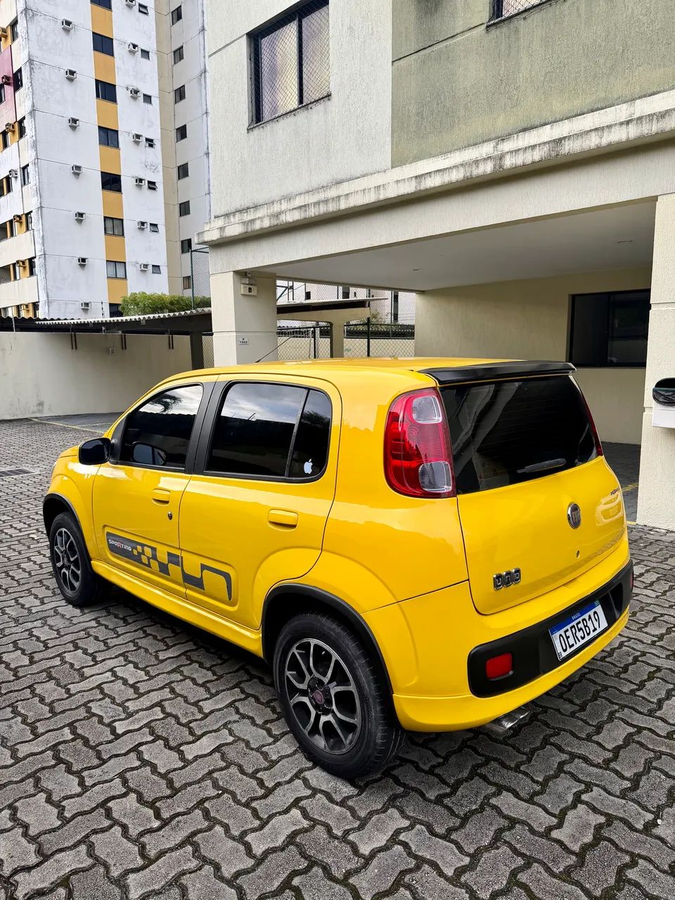 Fiat Uno Sporting 1.4 EVO Fire Flex 8V 4P 2012 - Foto 5