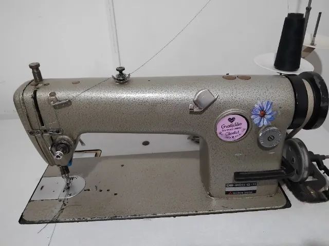 Maquina reta industrial mitshubishi  eletronic