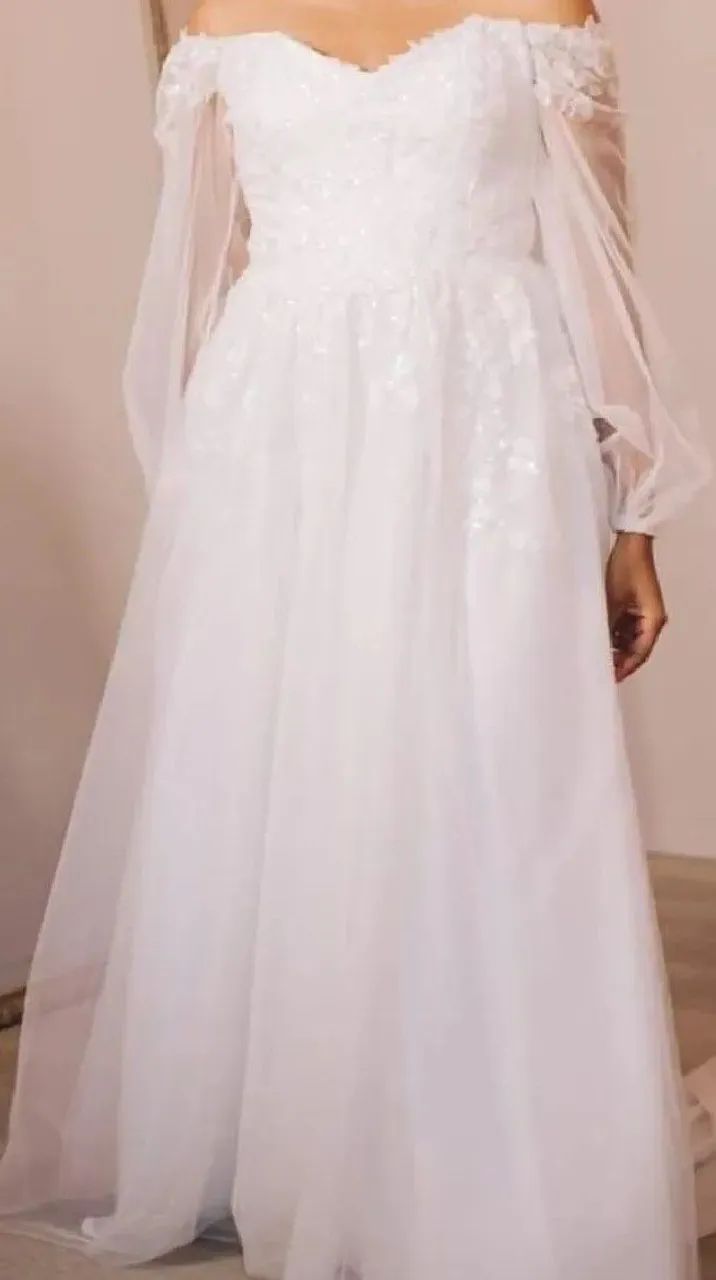 Vestido de noiva com véu à venda. - Foto 2