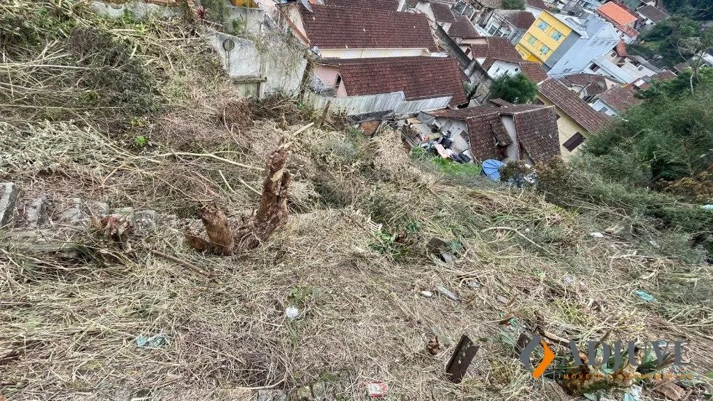 Terreno beira de rua próximo ao Centro histórico