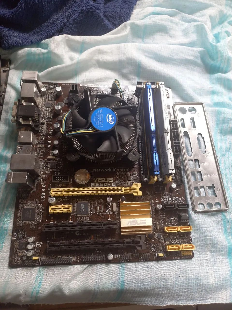Kit upgrade i5 4460, Asus b85m, 12gb de RAM Hyperx 1600mhz