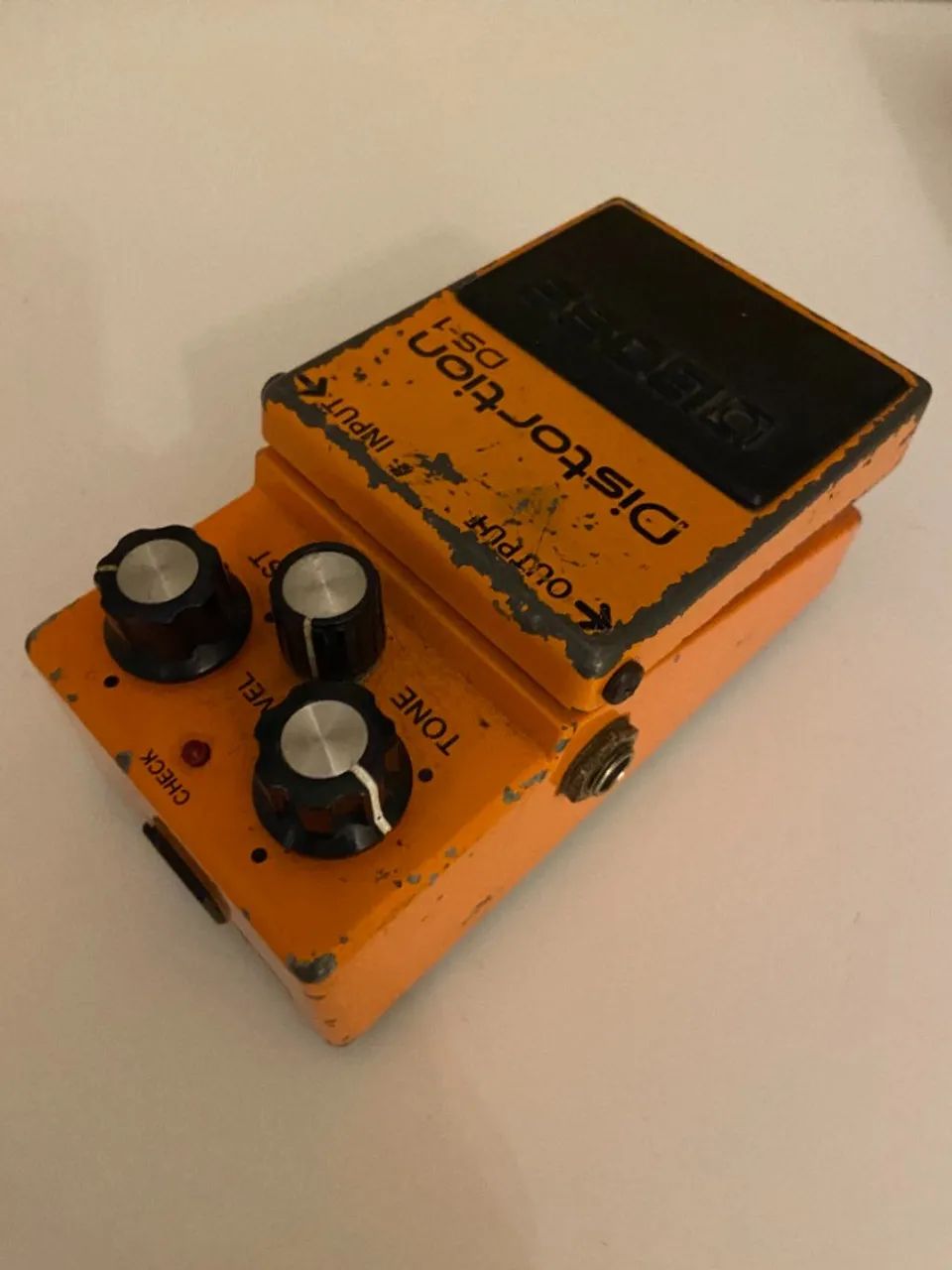 pedal boss ds-1 distortion japan - marshall in a box japonês
