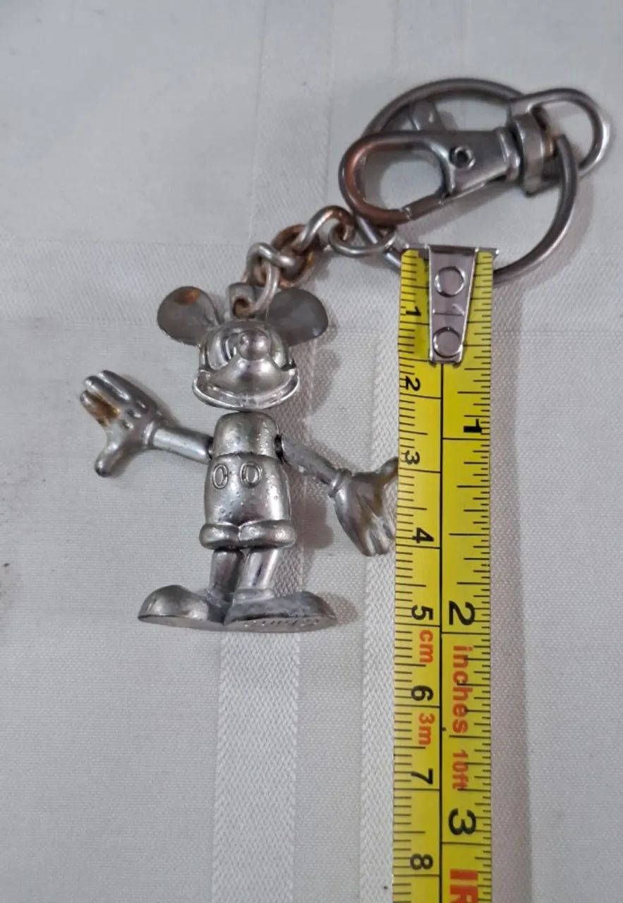 Chaveiro em metal representando o Mickey  - Foto 3