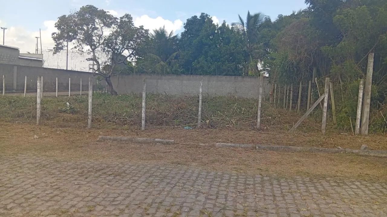 Terreno de esquina no Sim