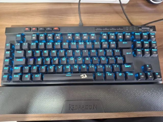 Teclado Gamer Redragon Magic-Wand Pro com avariasRGB, Switch Brown