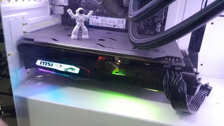 NVIDIA GeForce RTX 2060 - Foto 5