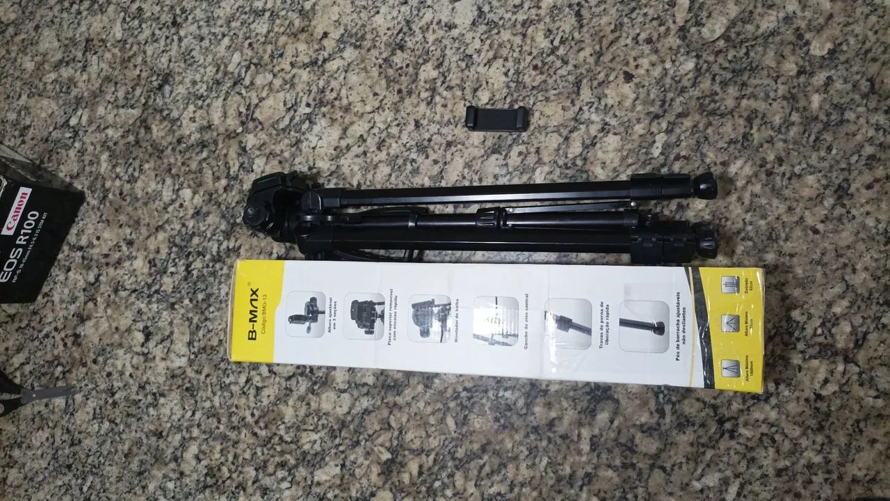 TRIPÉ PARA CÂMERA E CELULAR 